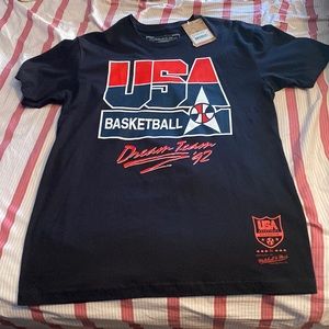 MENS USA ‘92 DREAM TEAM TSHIRT NWT